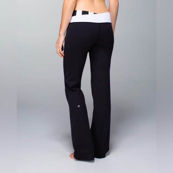 Lululemon Astro Pants Black & White Mint Condition Size 2 - Picture 1 of 6